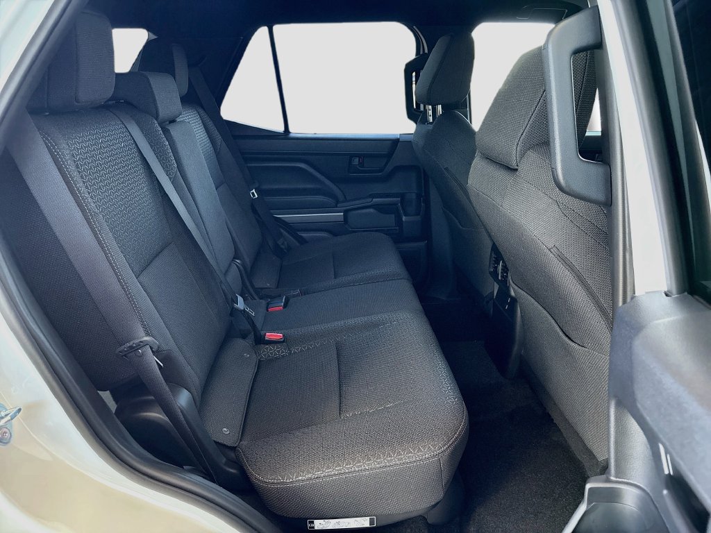 New 2026 Toyota 4Runner SR5 AWD/4WD image 21