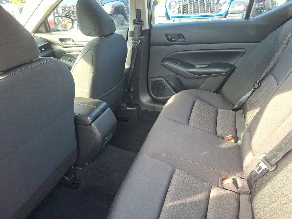 Used 2024 Nissan Altima 2.5 SV image 20