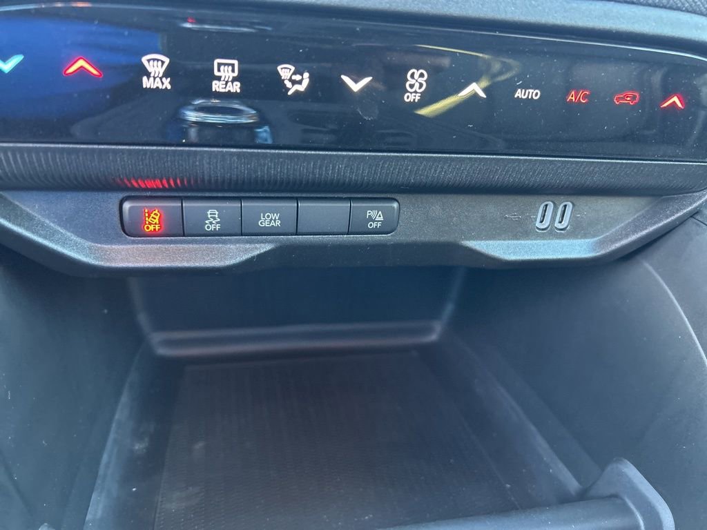 New 2026 Jeep Cherokee Laredo image 39