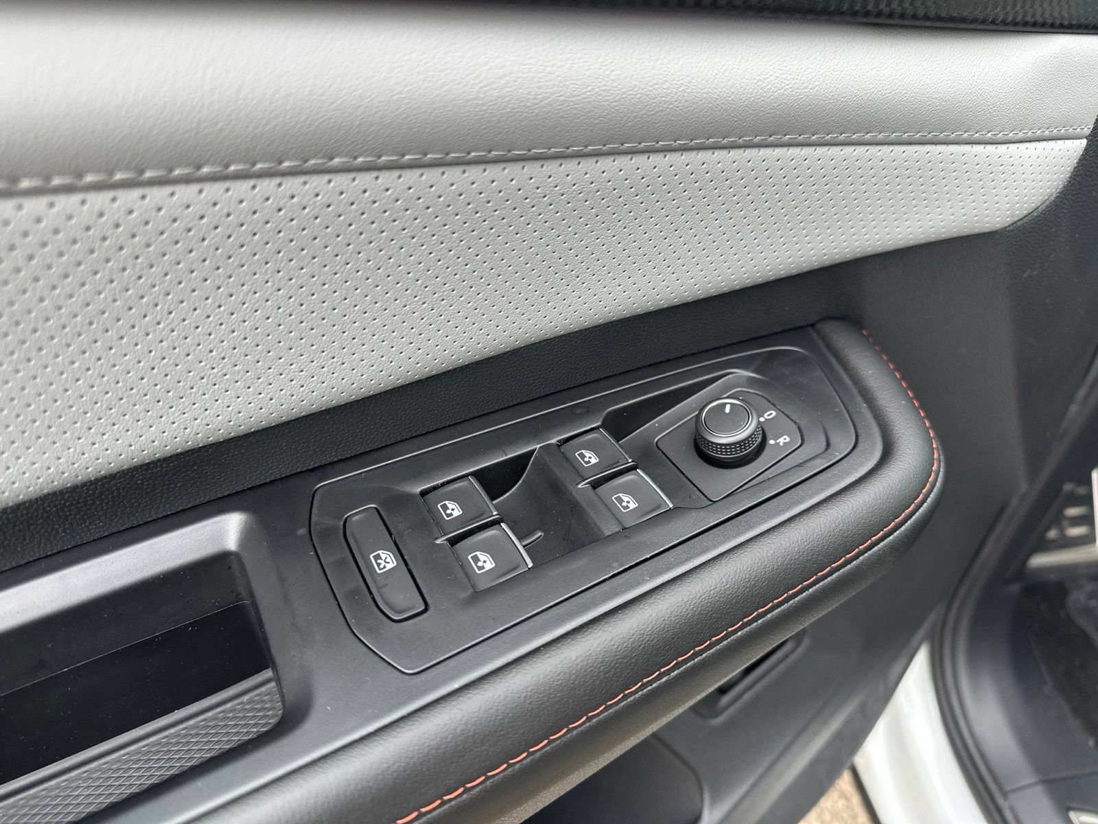 New 2026 Volkswagen Atlas Peak Edition AWD/4WD image 18