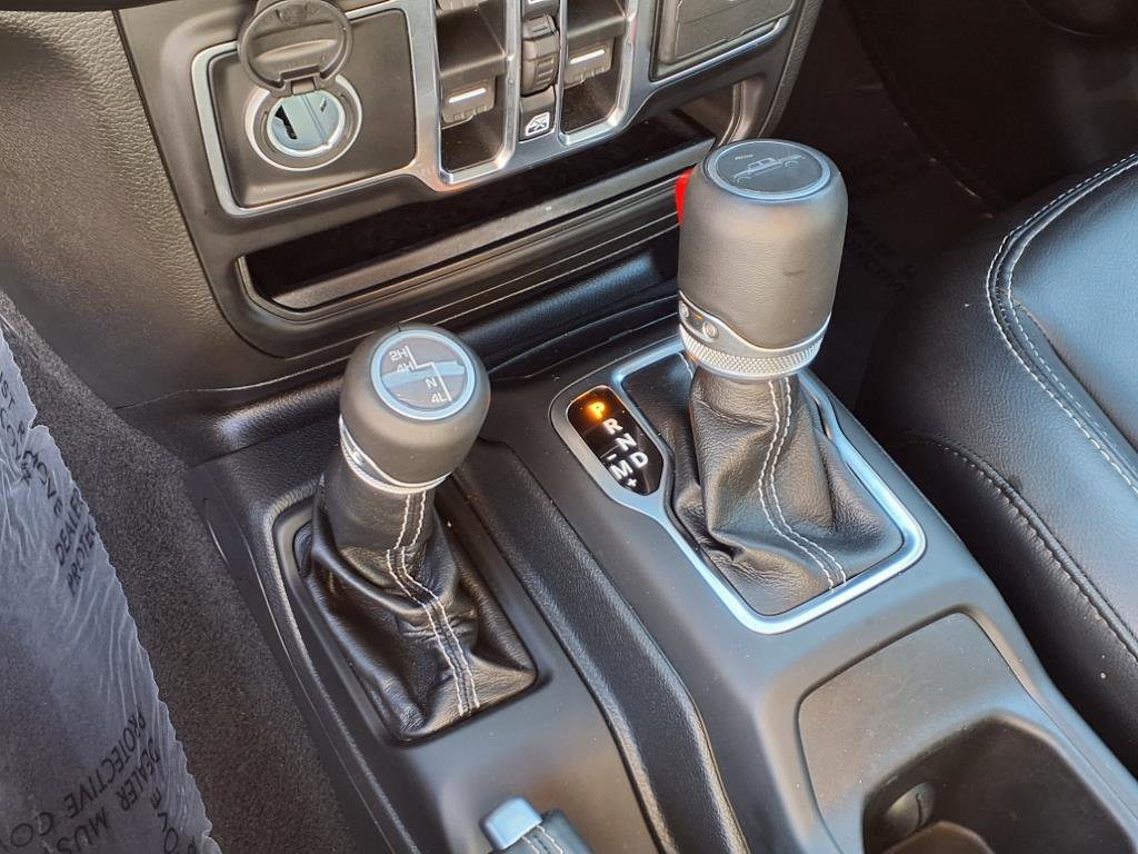 Used 2022 Jeep Gladiator Overland image 9