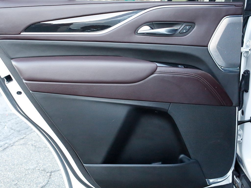 Used 2021 Cadillac Escalade Premium Luxury Platinum image 29