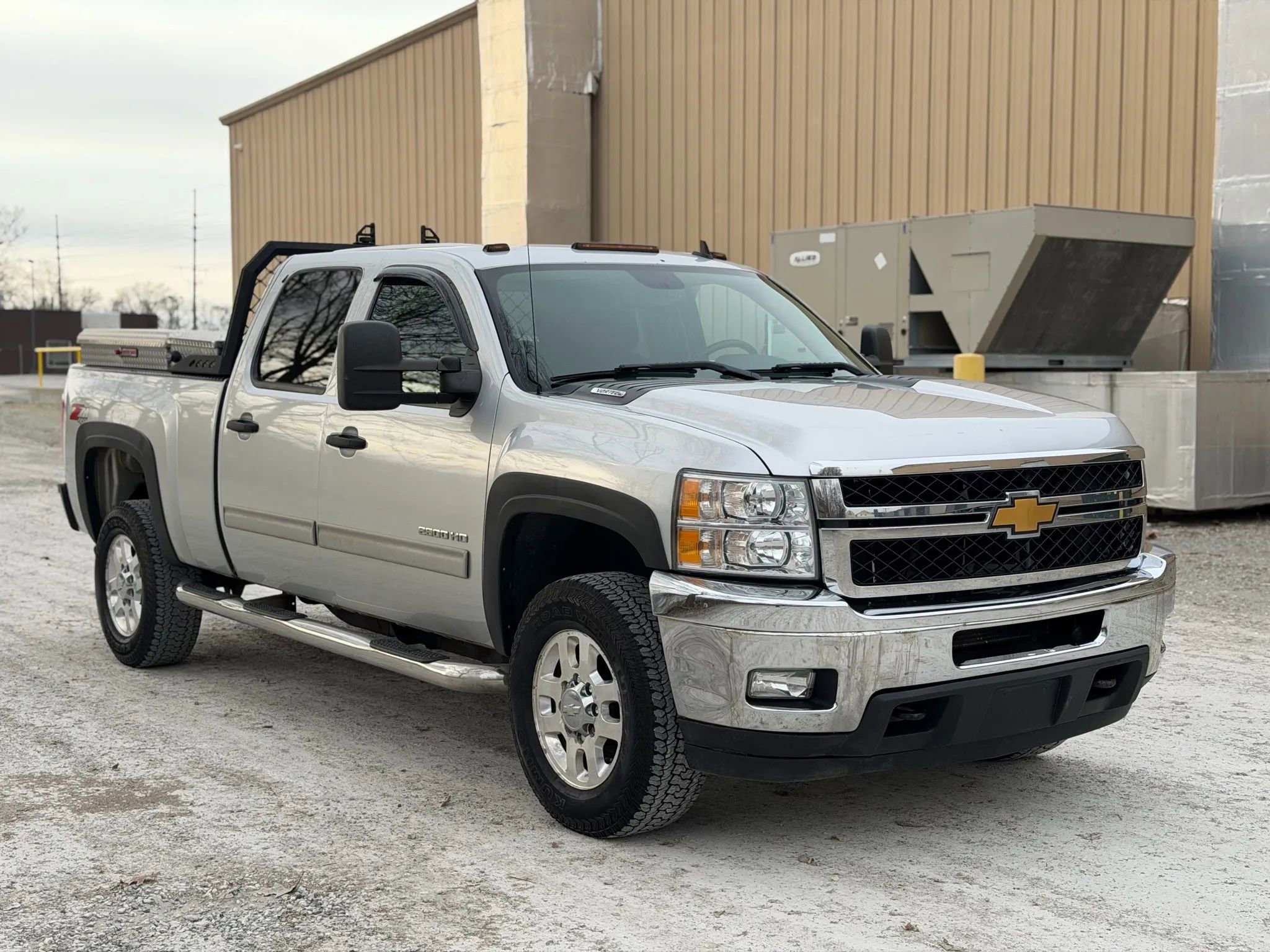 Used 2014 Chevrolet Silverado 2500 LT w/ Interior Plus Package image 3