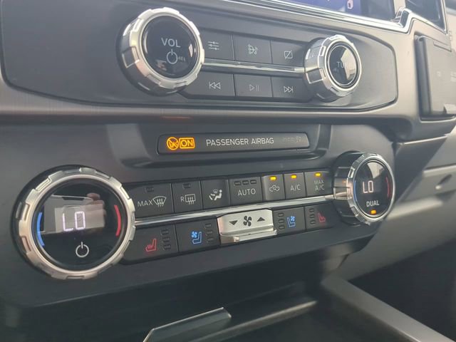 Used 2022 Ford F450 Limited w/ FX4 Off-Road Package image 12