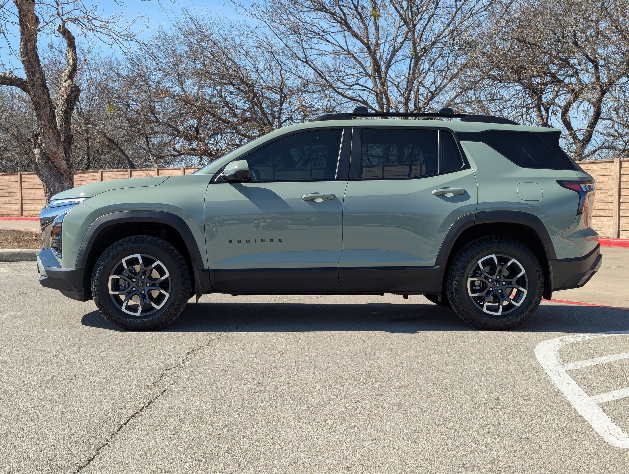 Used 2026 Chevrolet Equinox ACTIV w/ Convenience Package III image 7