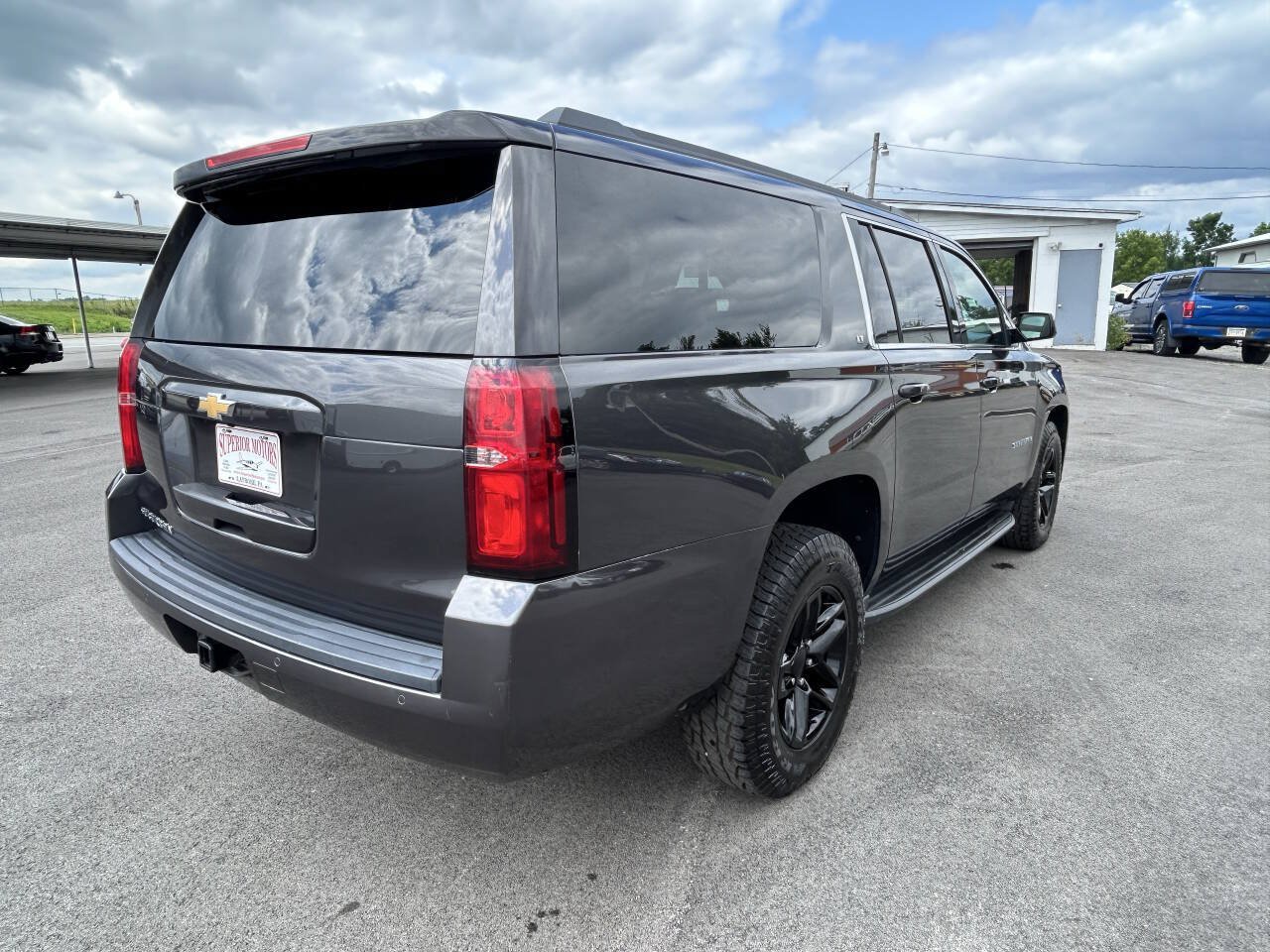 Used 2018 Chevrolet Suburban LT AWD/4WD image 5