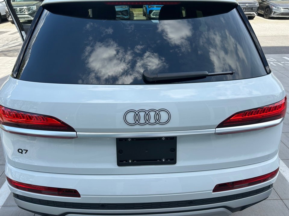 Used 2025 Audi Q7 2.0T Premium image 13