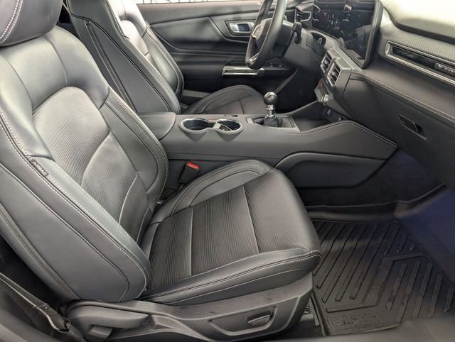 Used 2025 Ford Mustang GT Premium image 27