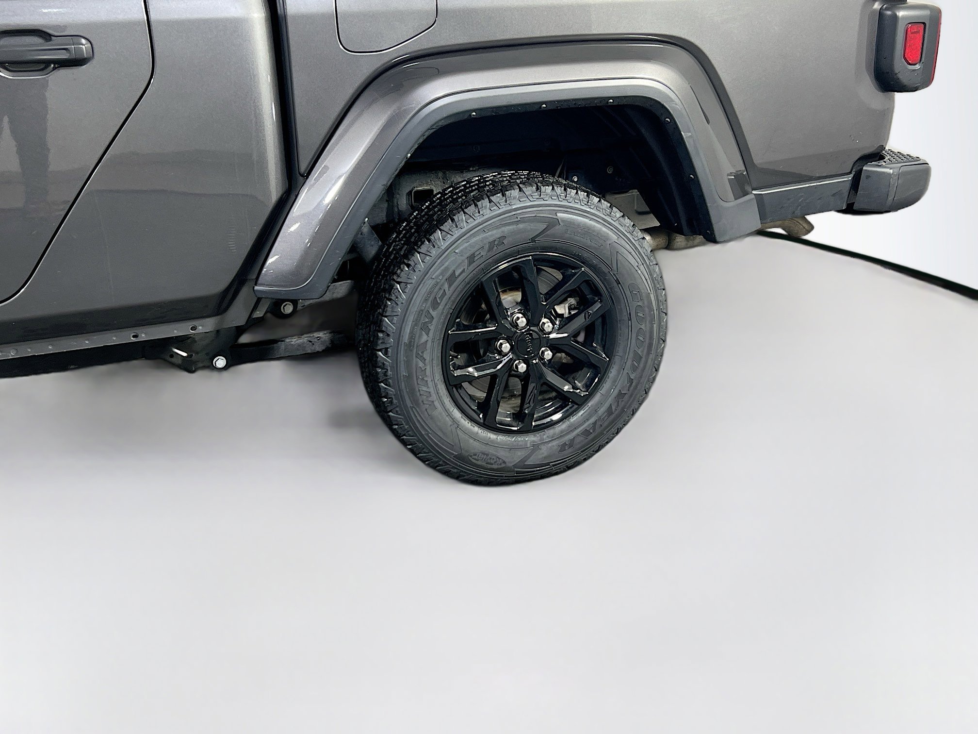 Used 2022 Jeep Gladiator Sport AWD/4WD image 28