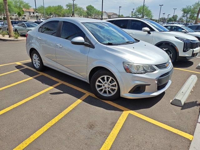 Used 2017 Chevrolet Sonic LT FWD image 7