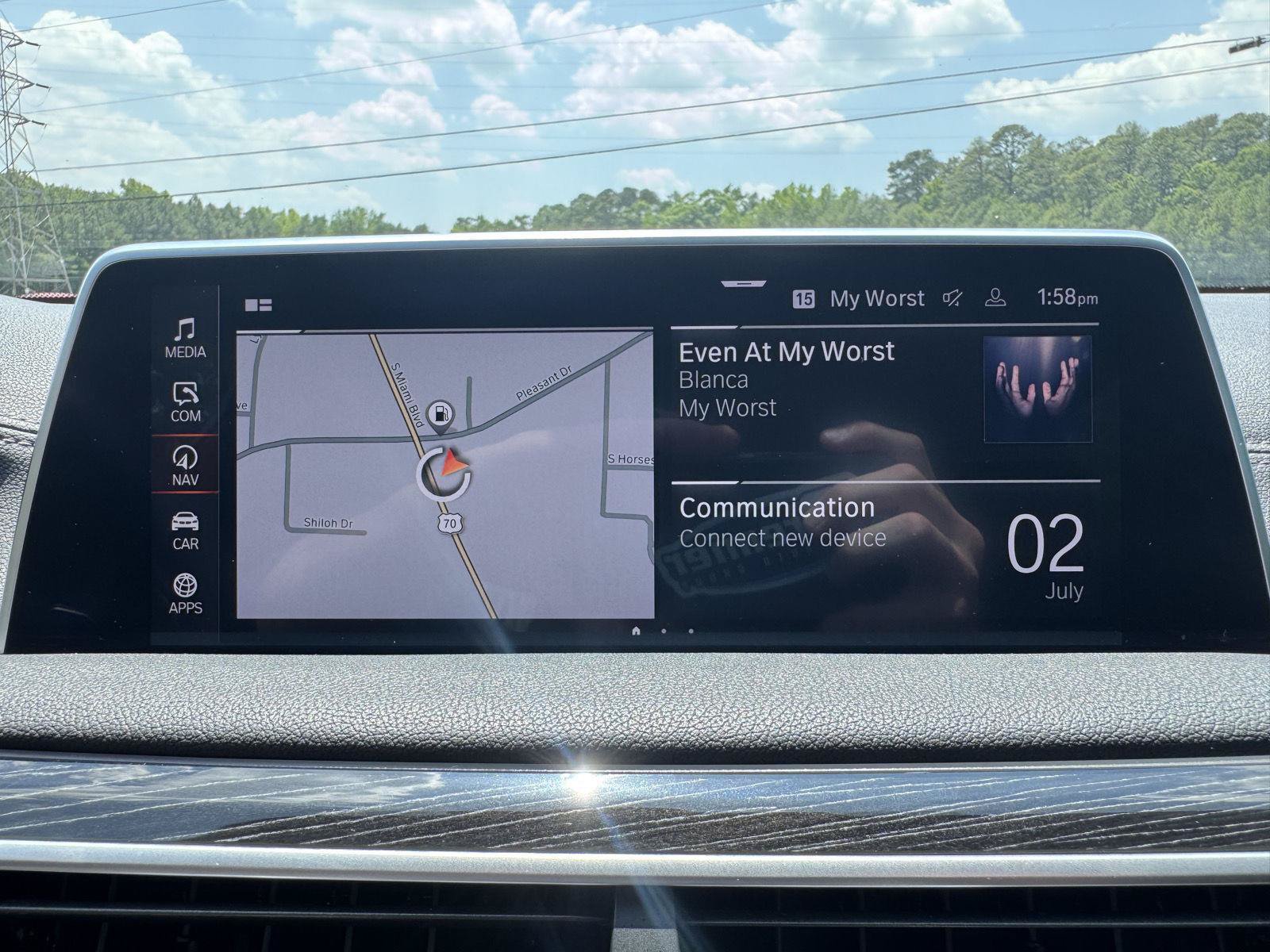 Used 2022 BMW 740i w/ M Sport Package RWD image 23