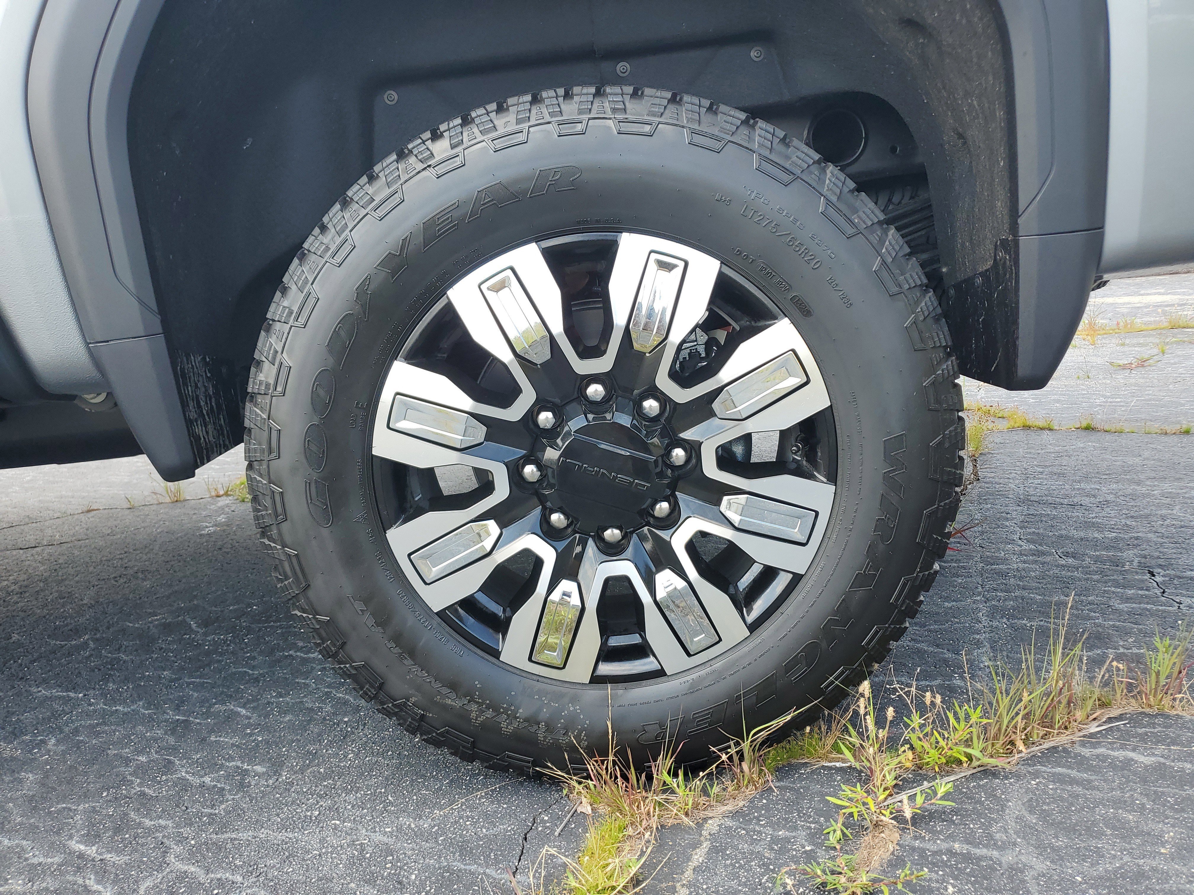 New 2025 GMC Sierra 2500 Denali image 9