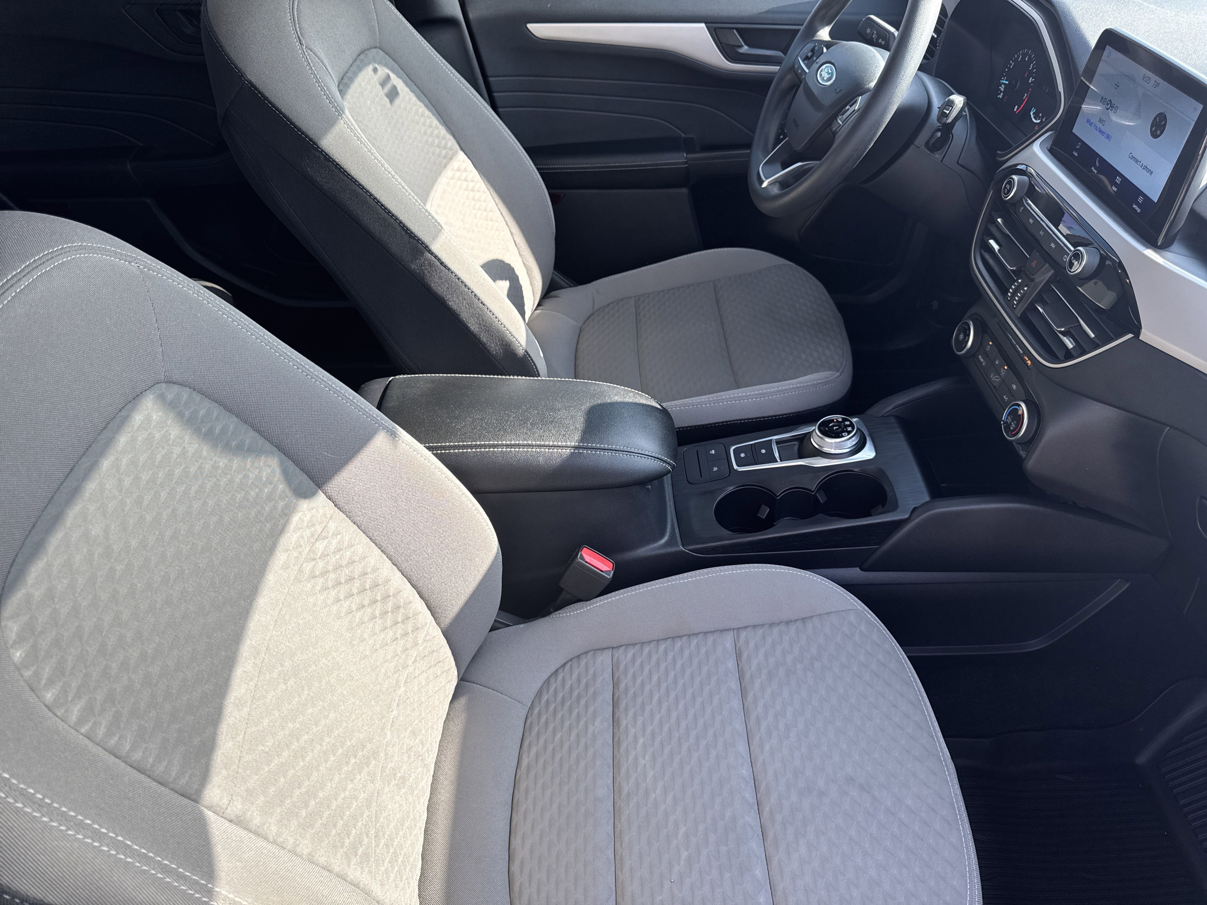 Used 2022 Ford Escape SE image 20