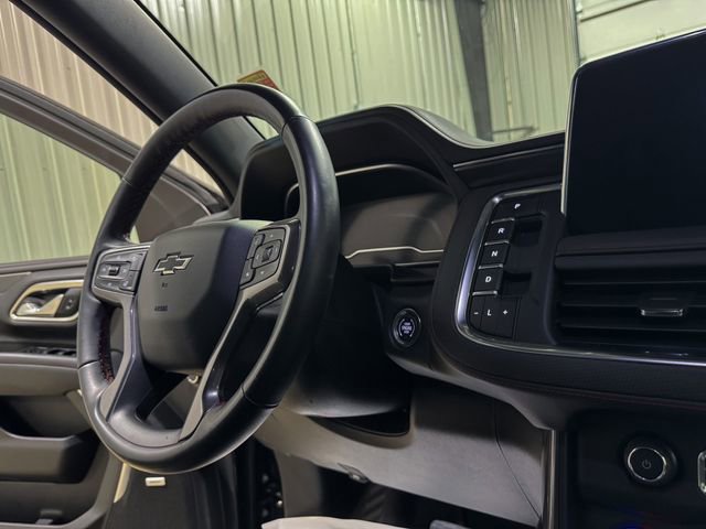 Used 2024 Chevrolet Suburban RST w/ Luxury Package image 14