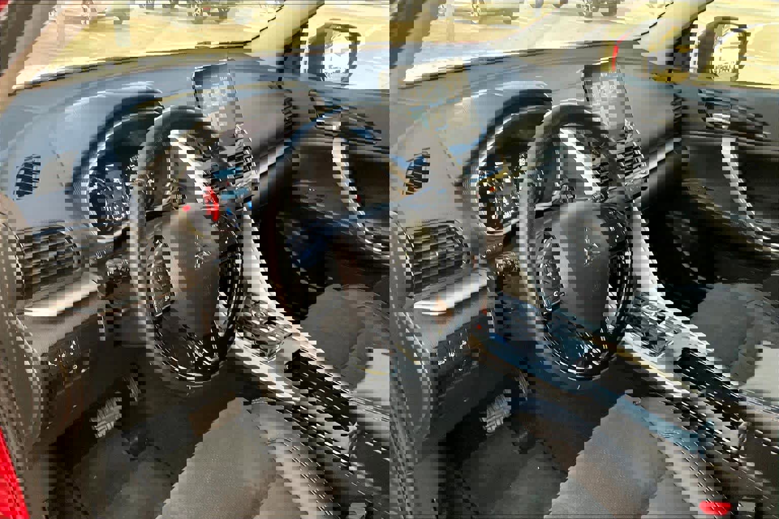 Used 2024 Mitsubishi Eclipse Cross SE image 16