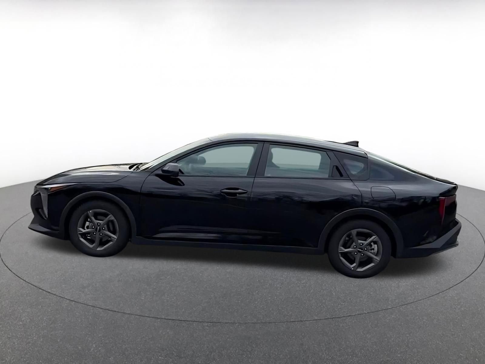 Used 2025 Kia K4 FWD image 9