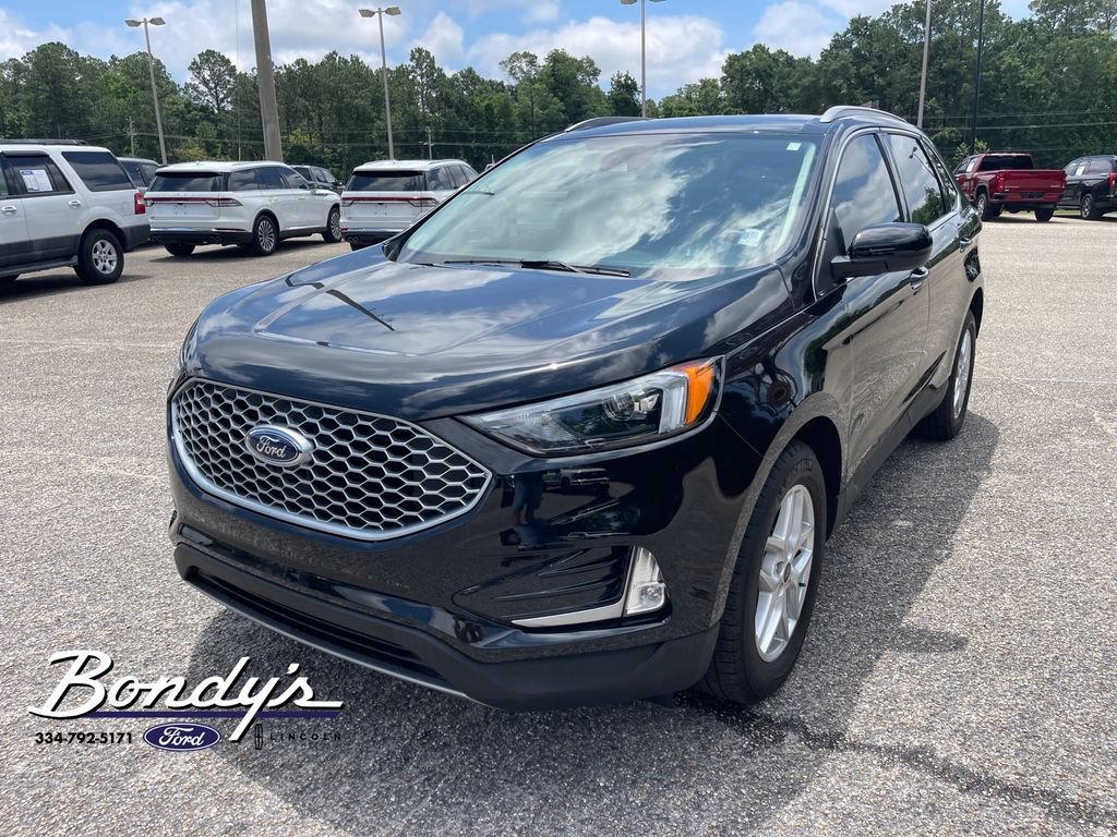 Used 2023 Ford Edge SEL w/ Convenience Package AWD/4WD image 3