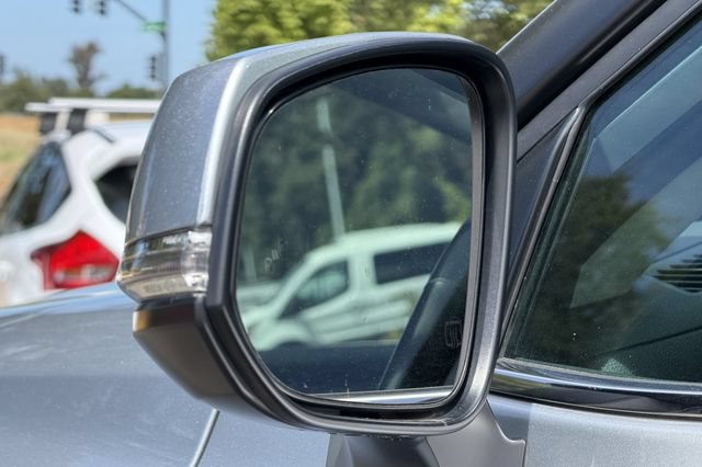 Used 2023 Toyota Highlander XLE FWD image 47
