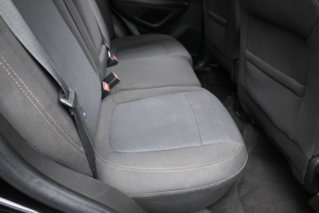 Used 2022 Chevrolet Trax LS w/ Tint and Cruise Package AWD/4WD image 34