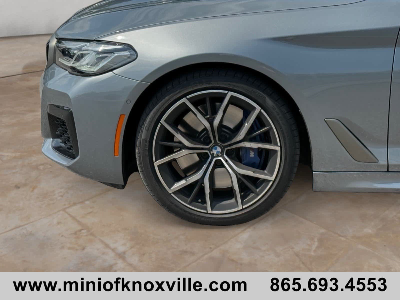 Used 2023 BMW M550i xDrive AWD/4WD image 9