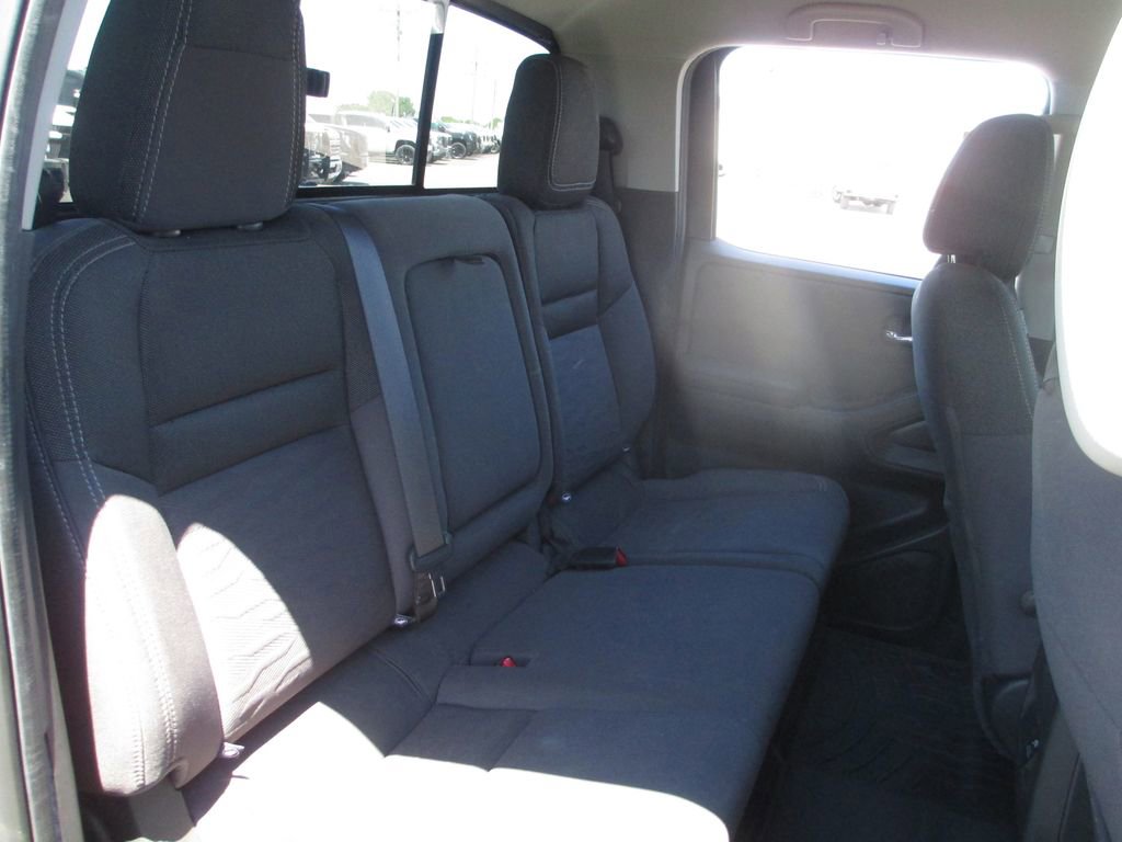 Used 2022 Nissan Frontier SV AWD/4WD image 21
