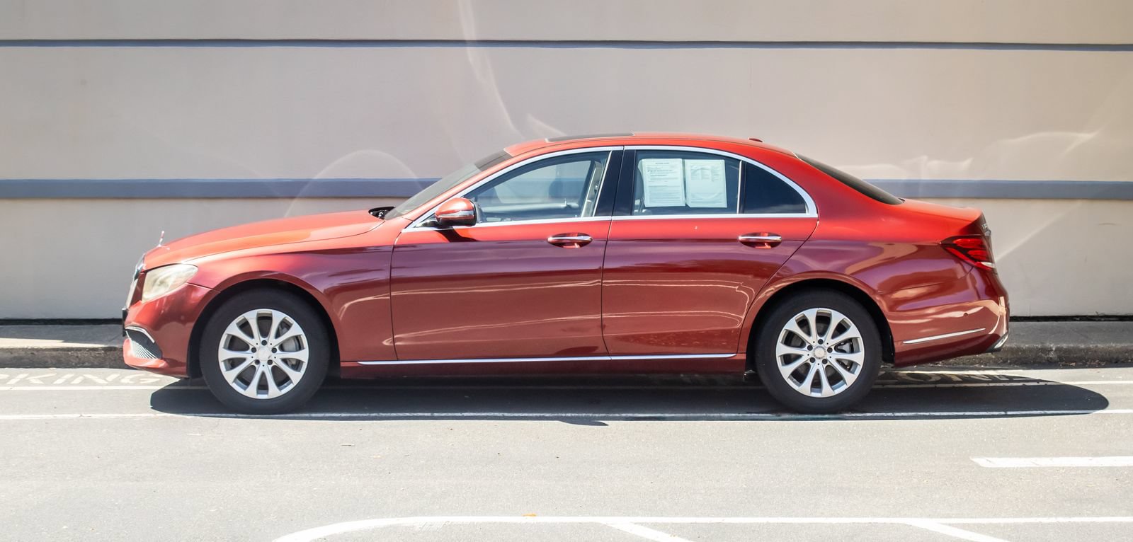 Used 2017 Mercedes-Benz E 300 4MATIC w/ Premium 1 Package image 4