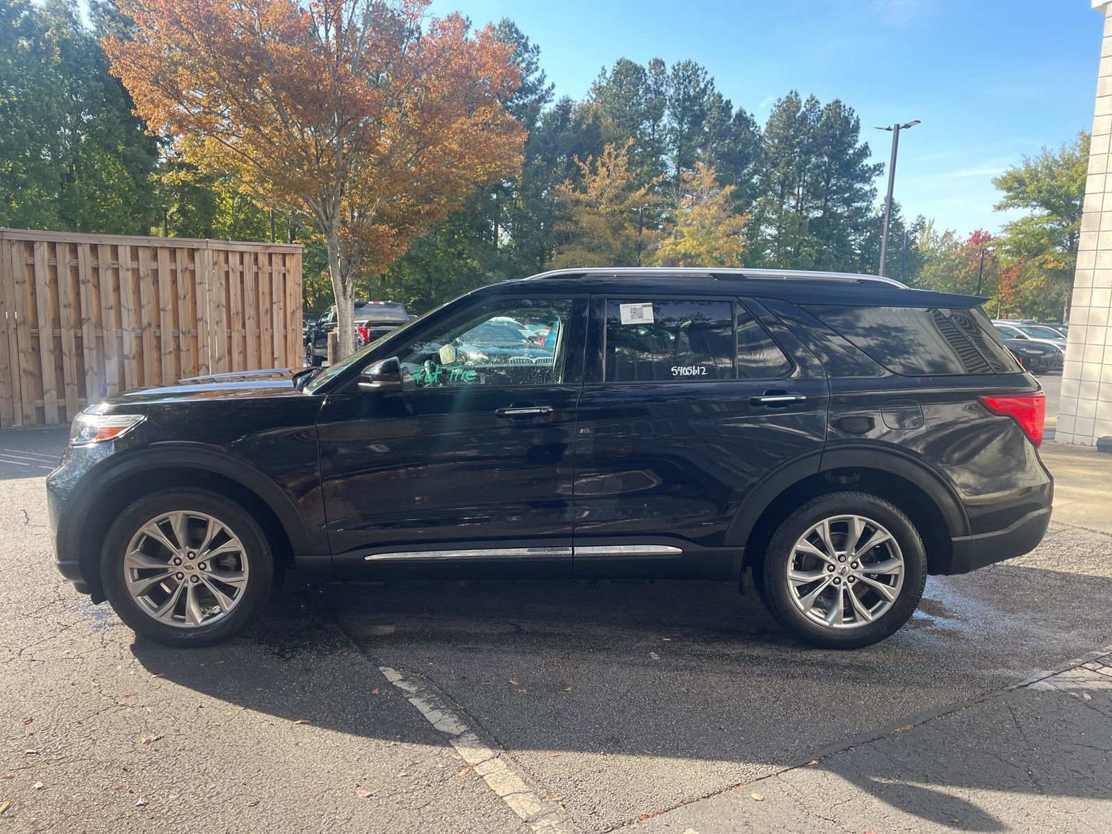 New 2026 Ford Explorer ST-Line image 2