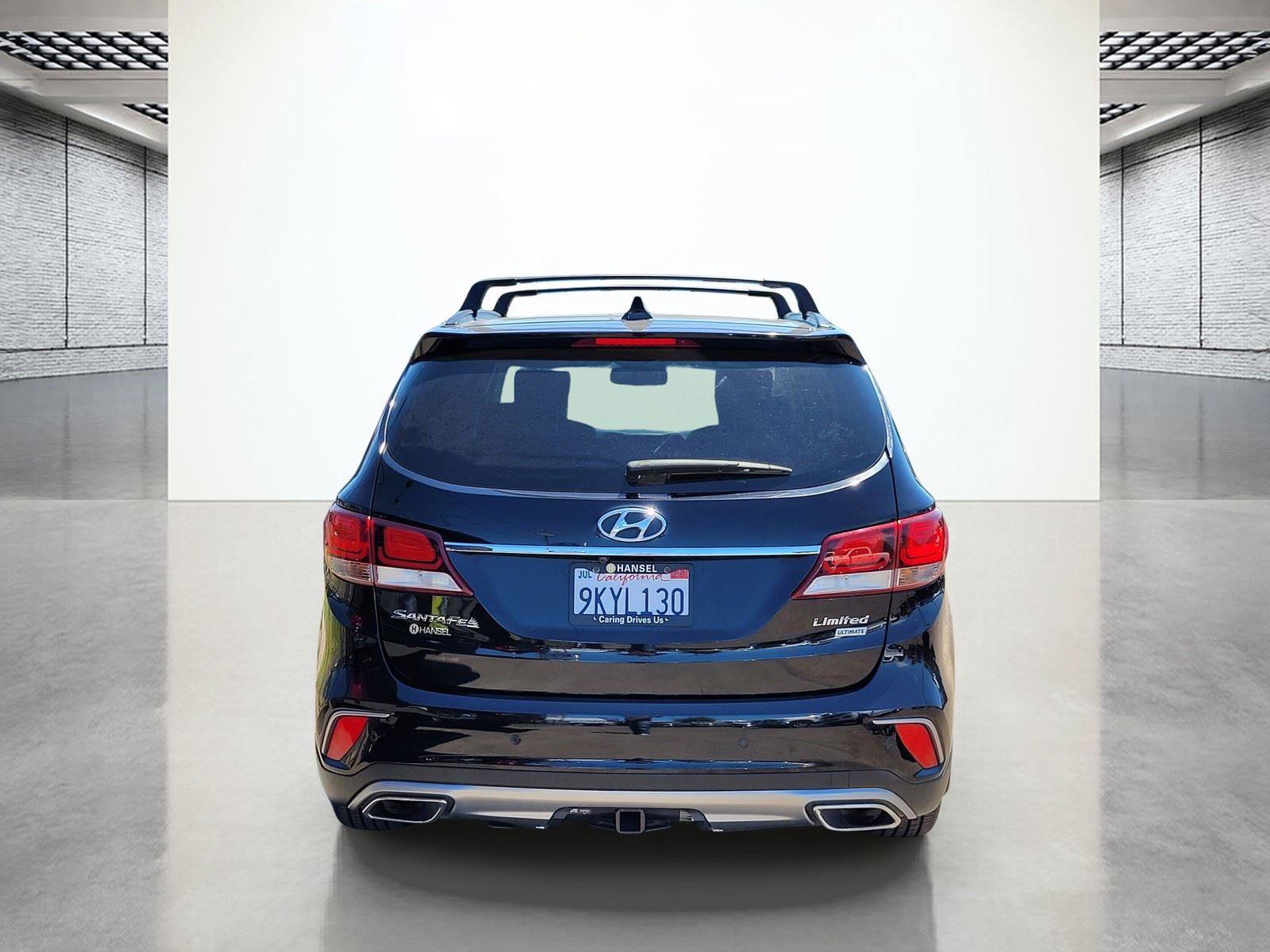 Used 2017 Hyundai Santa Fe Limited FWD image 8
