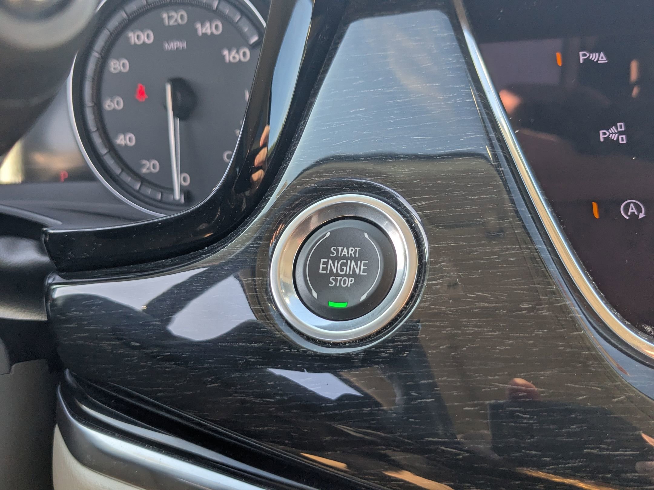 Used 2022 Cadillac XT6 Premium Luxury w/ Technology Package image 20