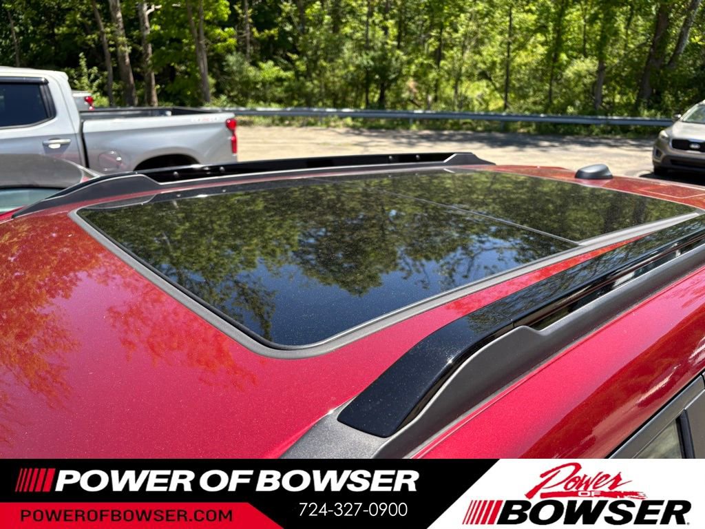 Used 2025 Chevrolet TrailBlazer RS w/ Convenience Package AWD/4WD image 8