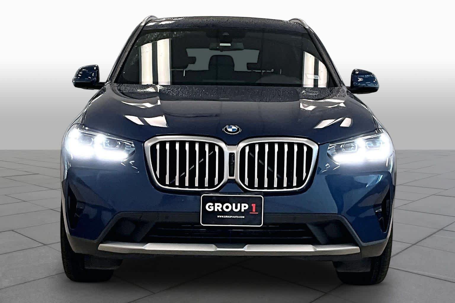 Used 2024 BMW X3 sDrive30i w/ Convenience Package RWD image 3