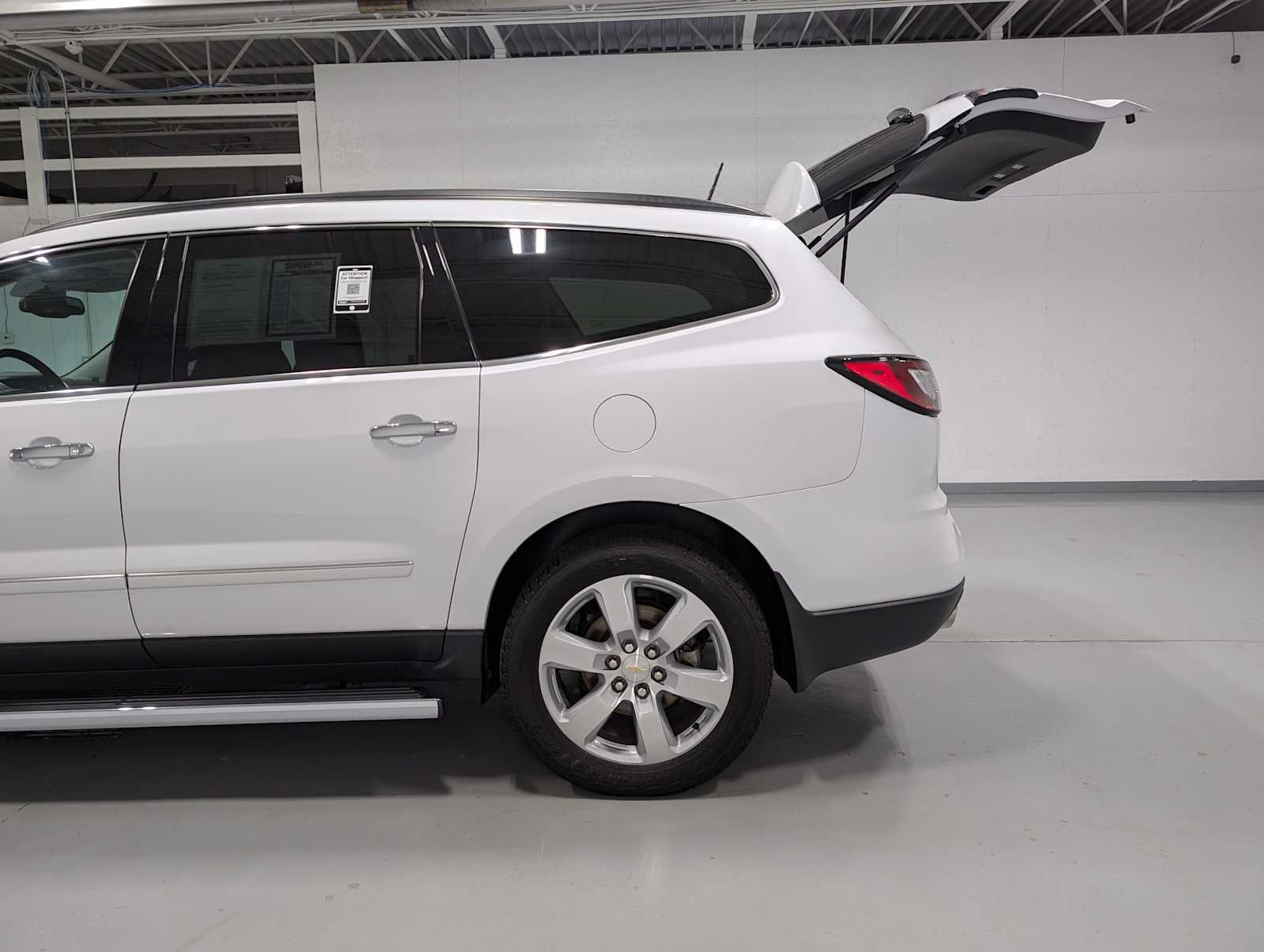 Used 2017 Chevrolet Traverse Premier AWD/4WD image 11
