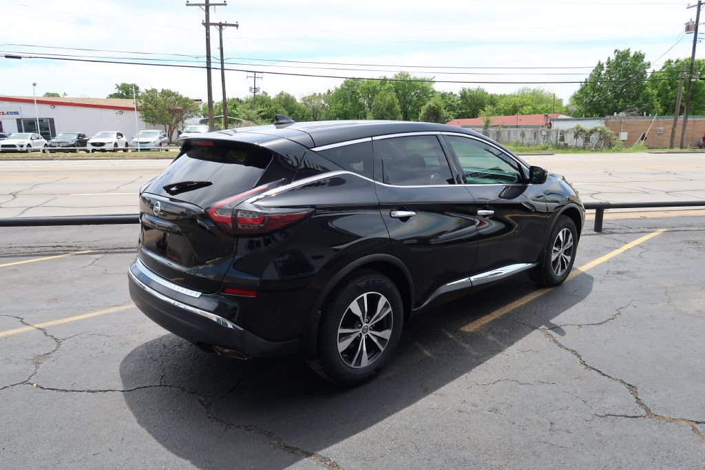 Used 2019 Nissan Murano S FWD image 3