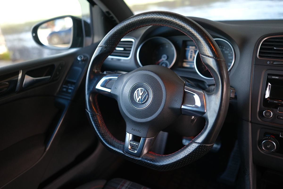 Used 2012 Volkswagen GTI 2-Door FWD image 43