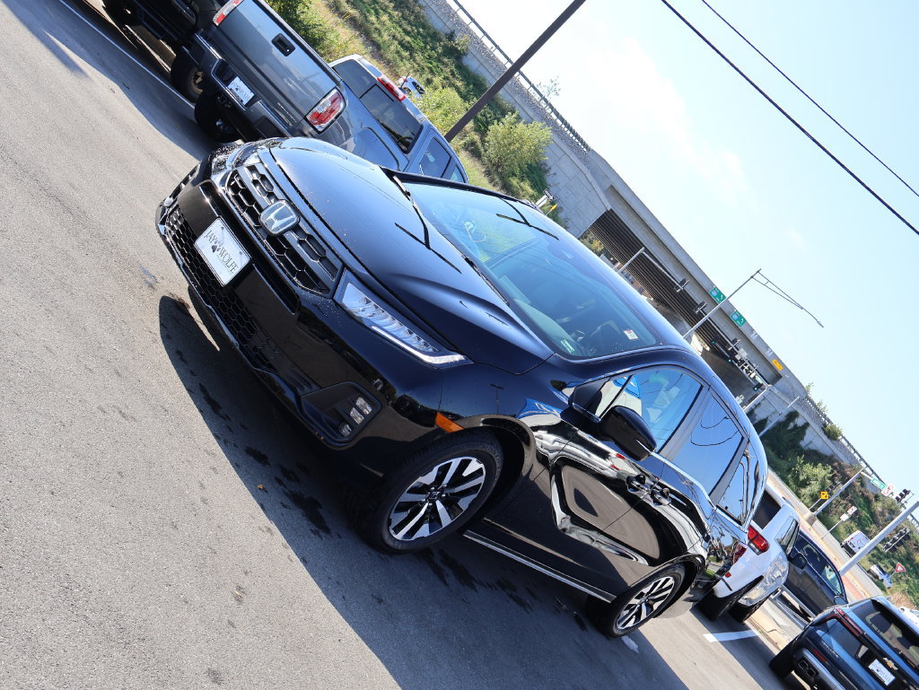 Certified 2025 Honda Odyssey EX-L image 3
