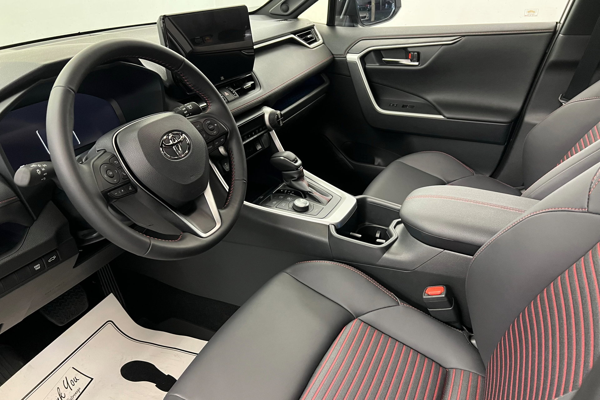 Certified 2025 Toyota RAV4 XSE image 15