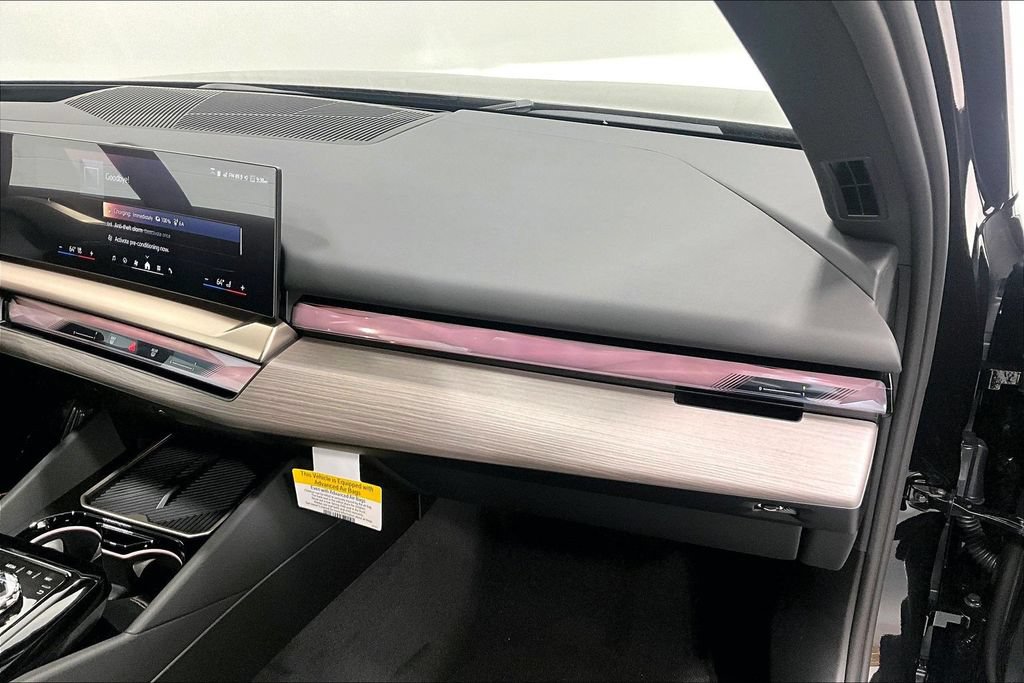 New 2026 BMW i5 eDrive40 w/ Executive Package RWD image 9