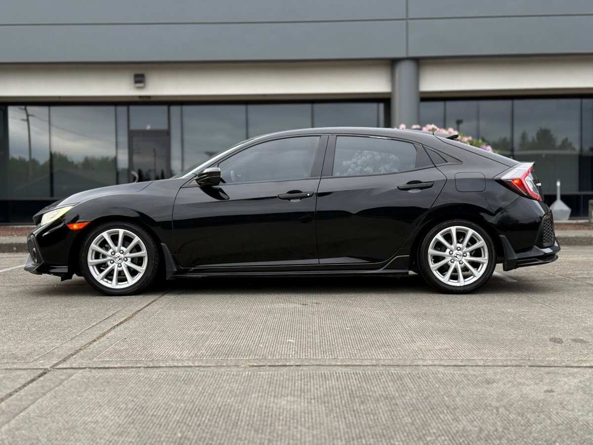 Used 2018 Honda Civic Sport image 7