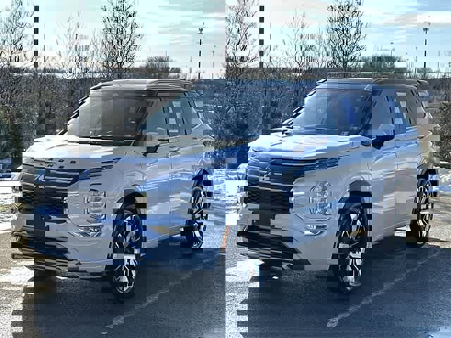 Used 2025 Mitsubishi Outlander GT