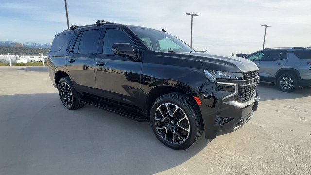 Used 2023 Chevrolet Tahoe RST w/ Luxury Package image 2