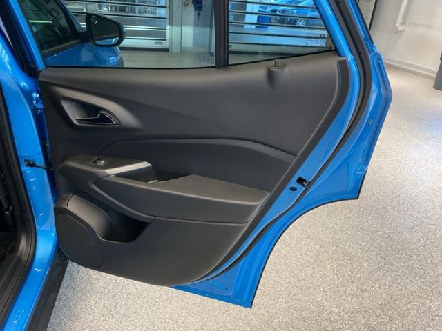 New 2025 Chevrolet Trax LT w/ LT Convenience Package image 30