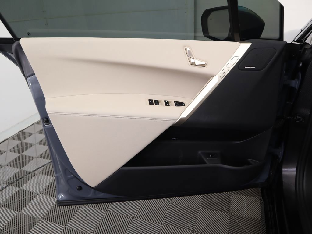 Certified 2025 BMW iX xDrive50 w/ Sport Package image 25