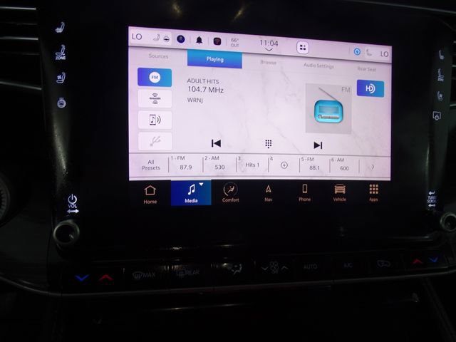 Used 2022 Jeep Wagoneer Series III w/ Rear Seat Video Group 1 AWD/4WD image 12