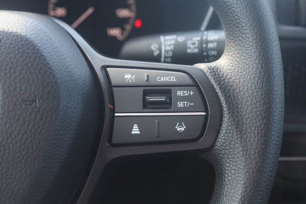 Used 2025 Honda CR-V LX image 6