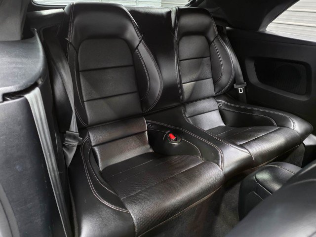 Used 2022 Ford Mustang GT Premium w/ Equipment Group 401A RWD image 18
