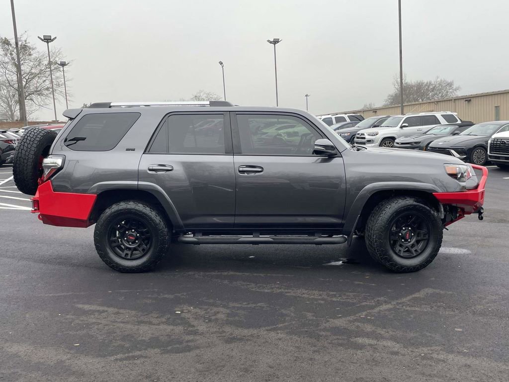 Used 2022 Toyota 4Runner SR5 Premium w/ Moonroof Package image 2
