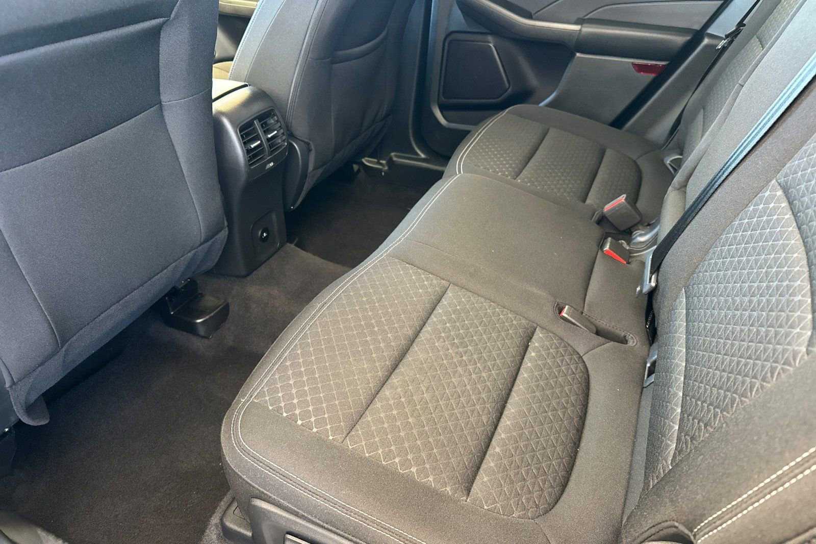 Used 2025 Ford Escape Active image 12