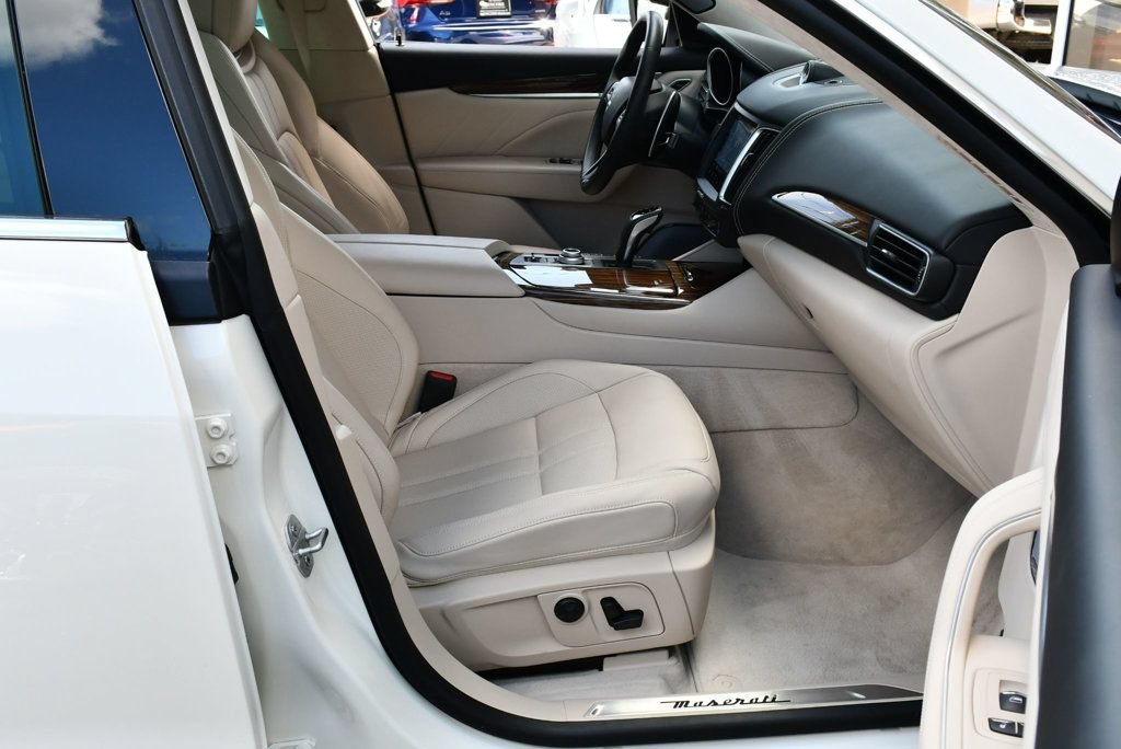 Used 2019 Maserati Levante S GranSport AWD/4WD image 50