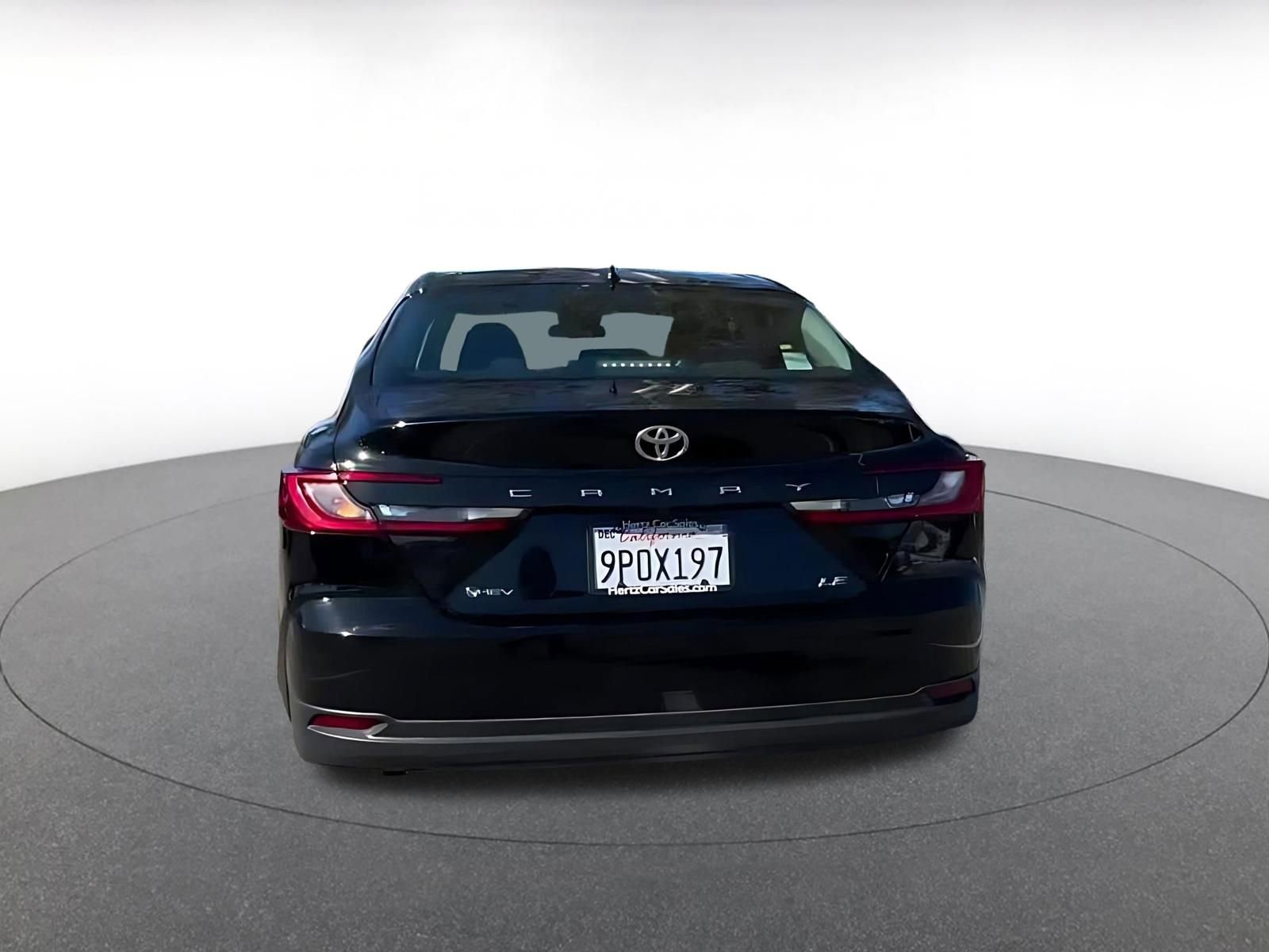 Used 2025 Toyota Camry LE image 12