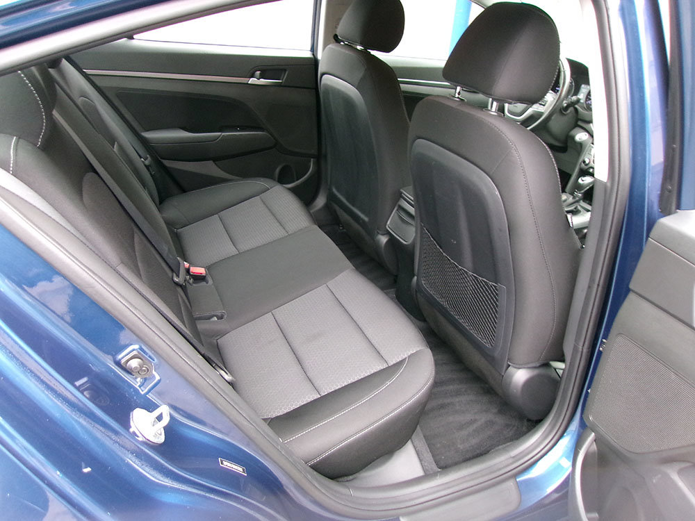 Used 2017 Hyundai Elantra Value Edition w/ Cargo Package FWD image 12